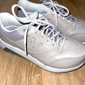 New balance shoes size 8